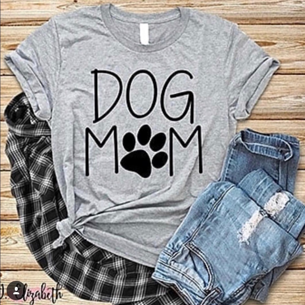 Dog Mom tee
